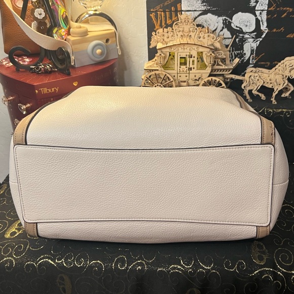 Coach 2022 Pebble Leather Kristy Lexi Shoulder Bag Colorblock CA216 Chalk/Multi - Picture 16 of 16